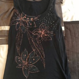 Black Tank Top With Design